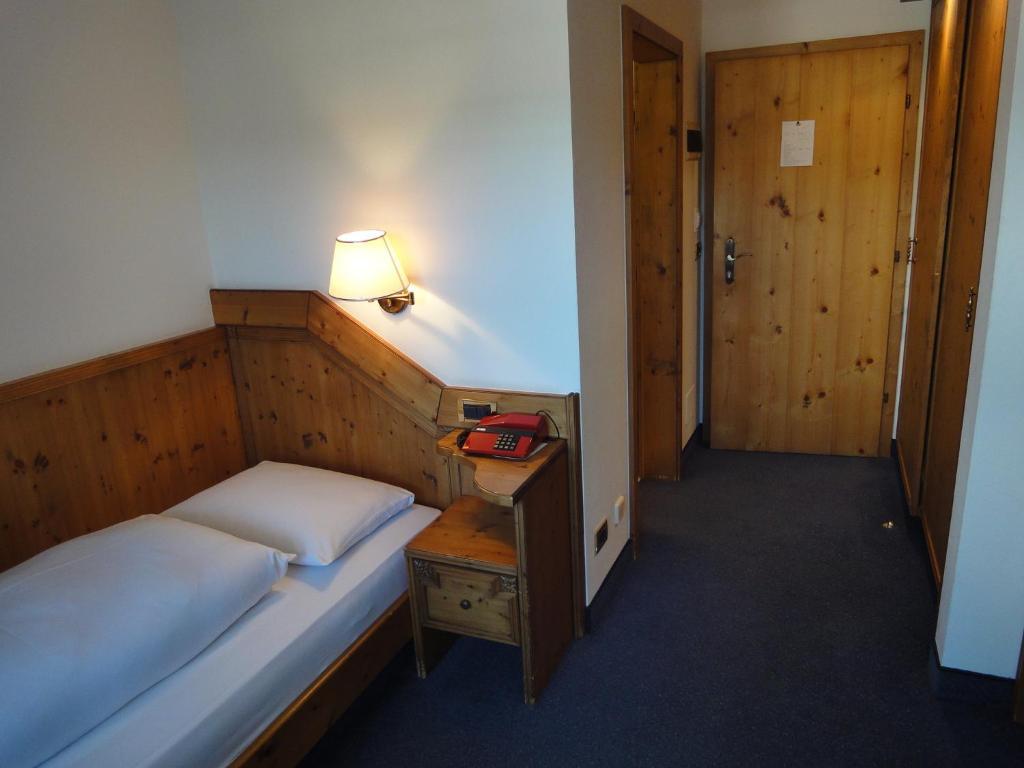 Hotel Zum Wolf Castelrotto Room photo